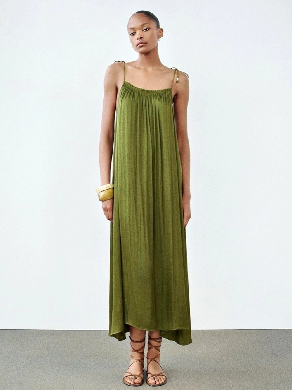 NWOT ZARA BEADED SATIN EFFECT DRESS – GREEN